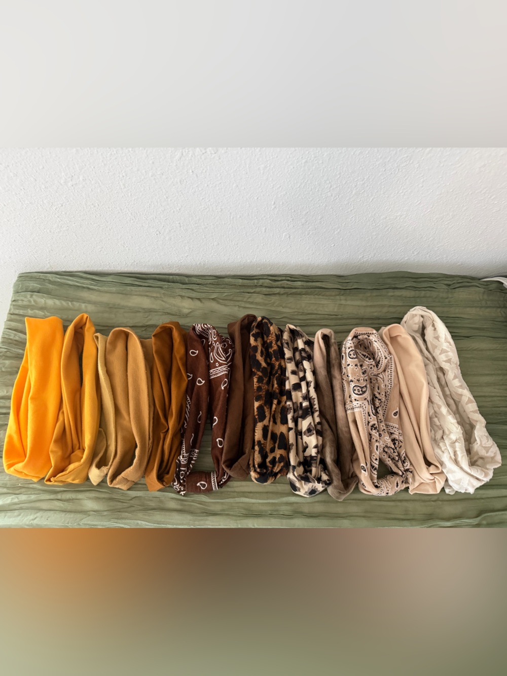 Lot of 13 twist headbands